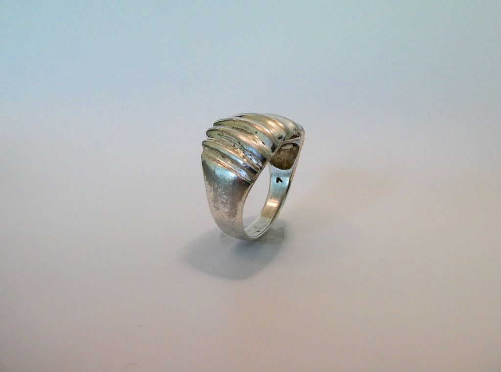 Vintage Silver Shell Ring