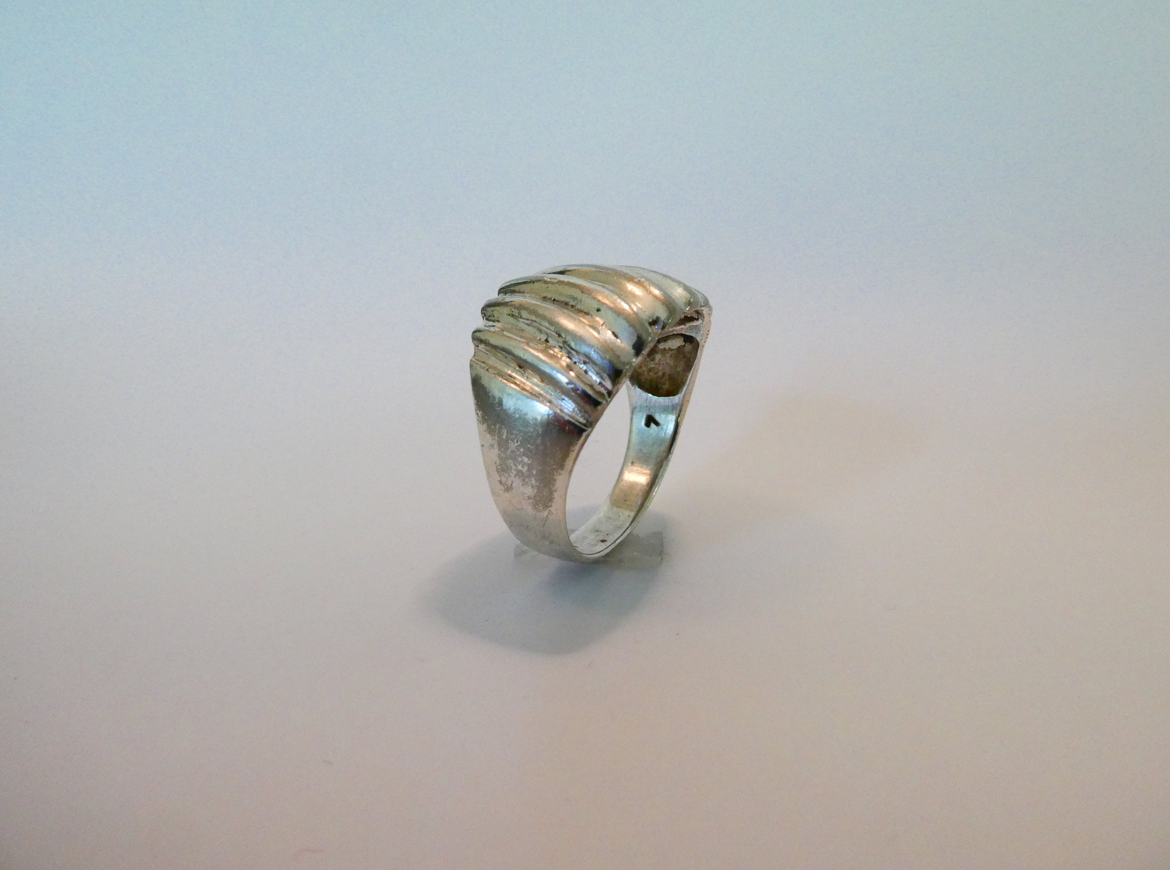 Vintage Silver Shell Ring