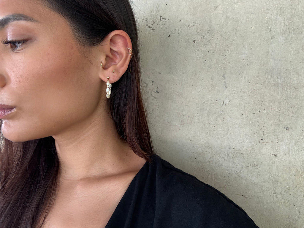 Vintage 14k Gold & Freshwater Pearl Hoop Earrings
