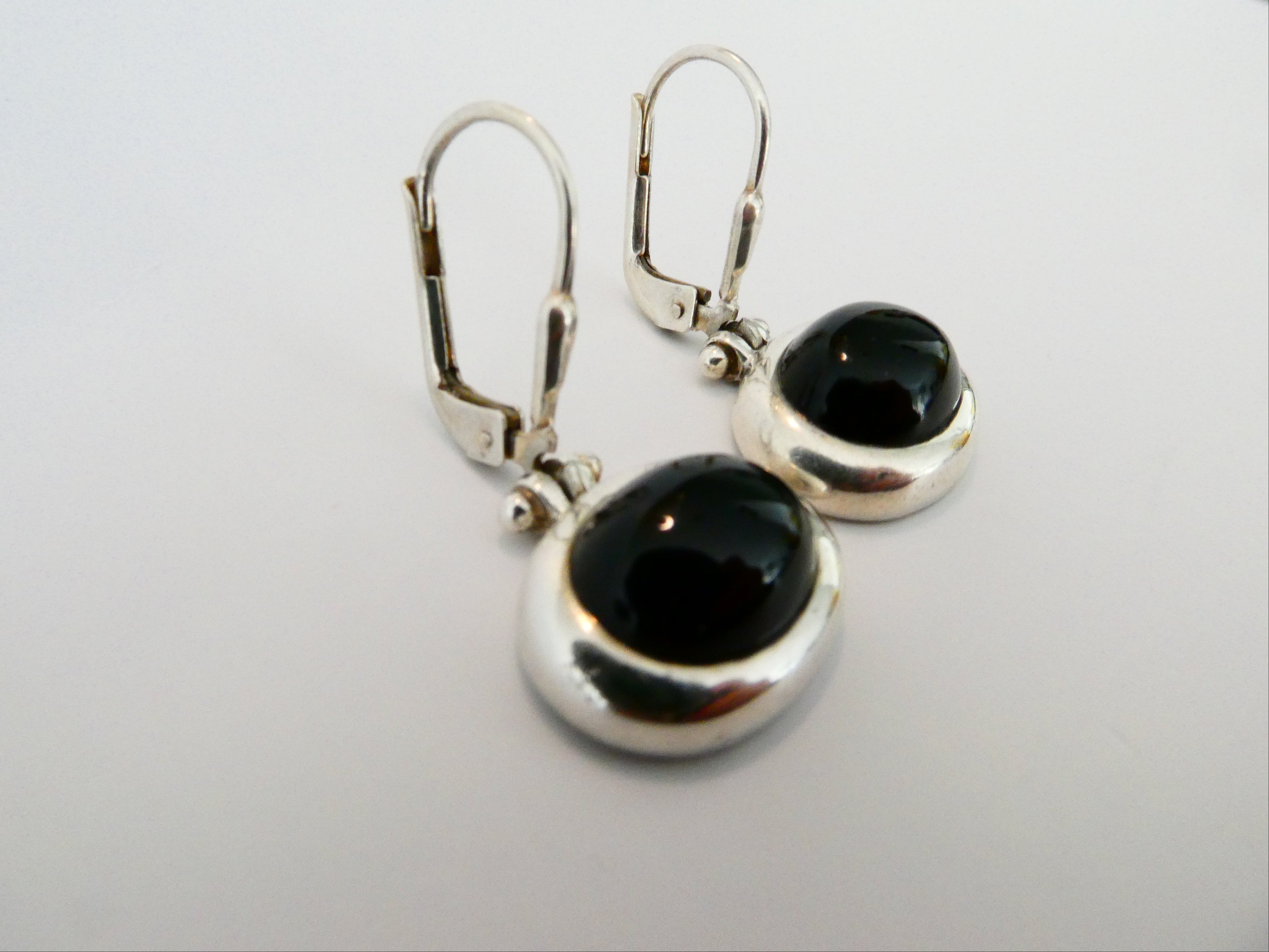 vintage sterling Silver earrings with onyx stones