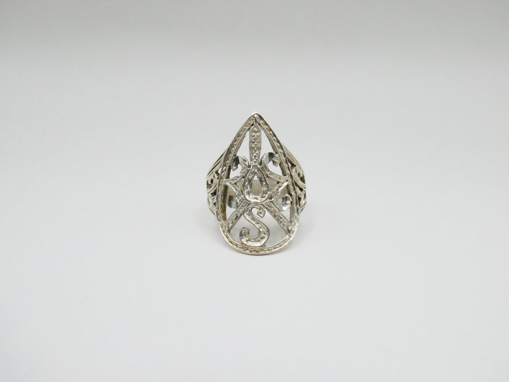 Vintage Silver Teardrop Etched Ring