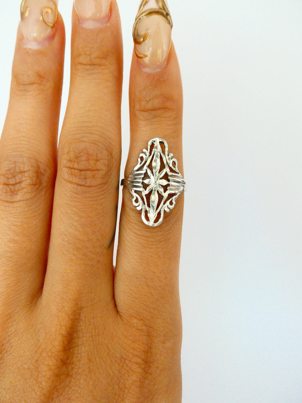 Vintage Silver Art Deco Filigree Ring