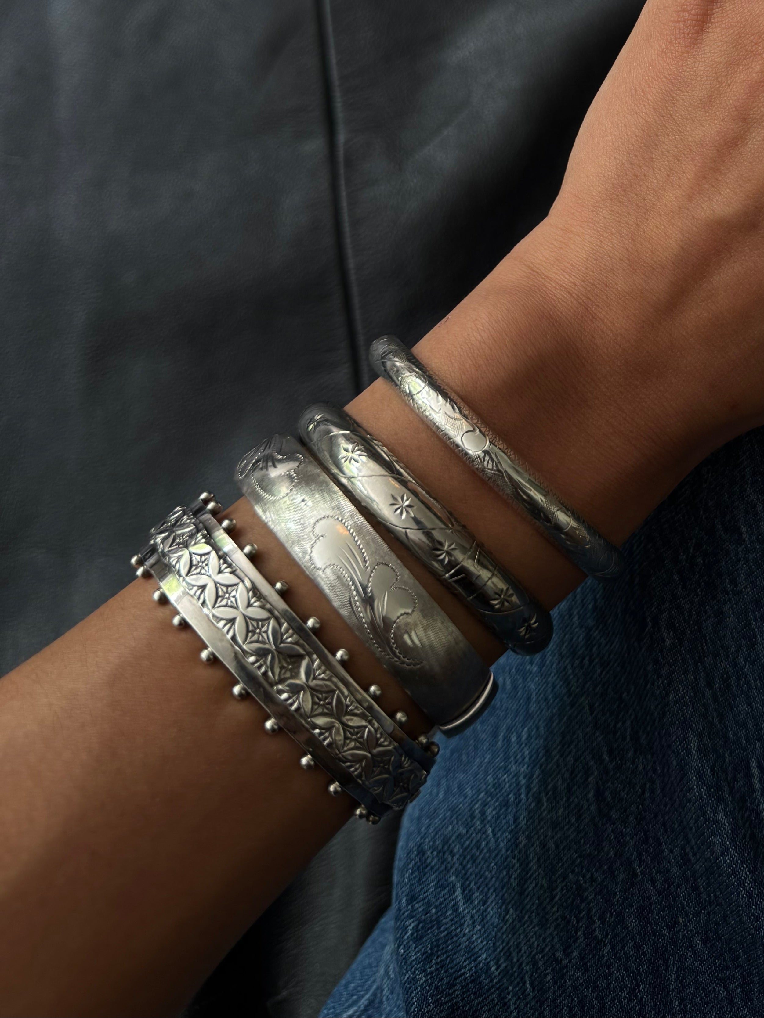 Vintage Scroll Engraved Bangle