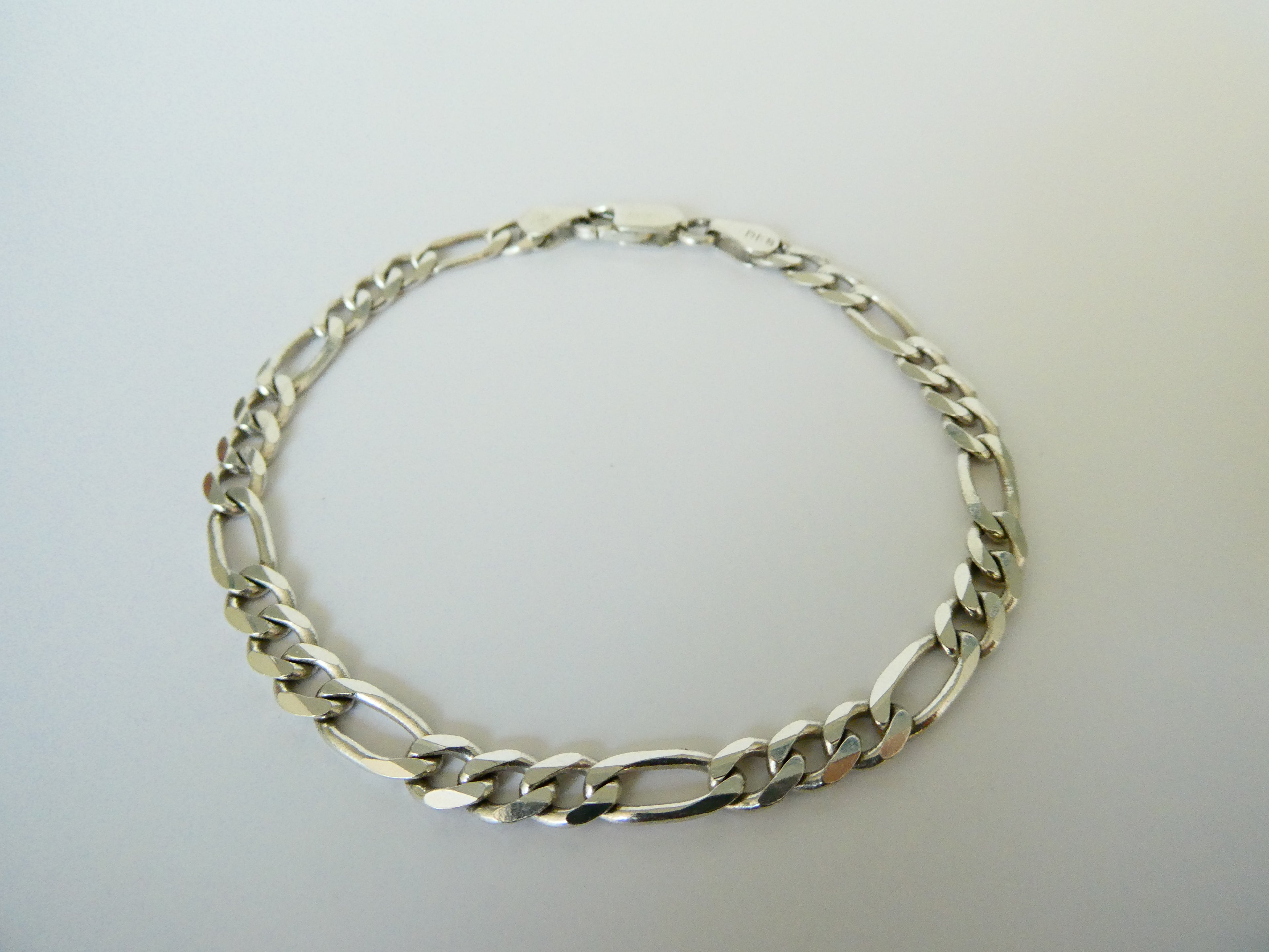 Vintage Silver Dainty Figaro Link Bracelet