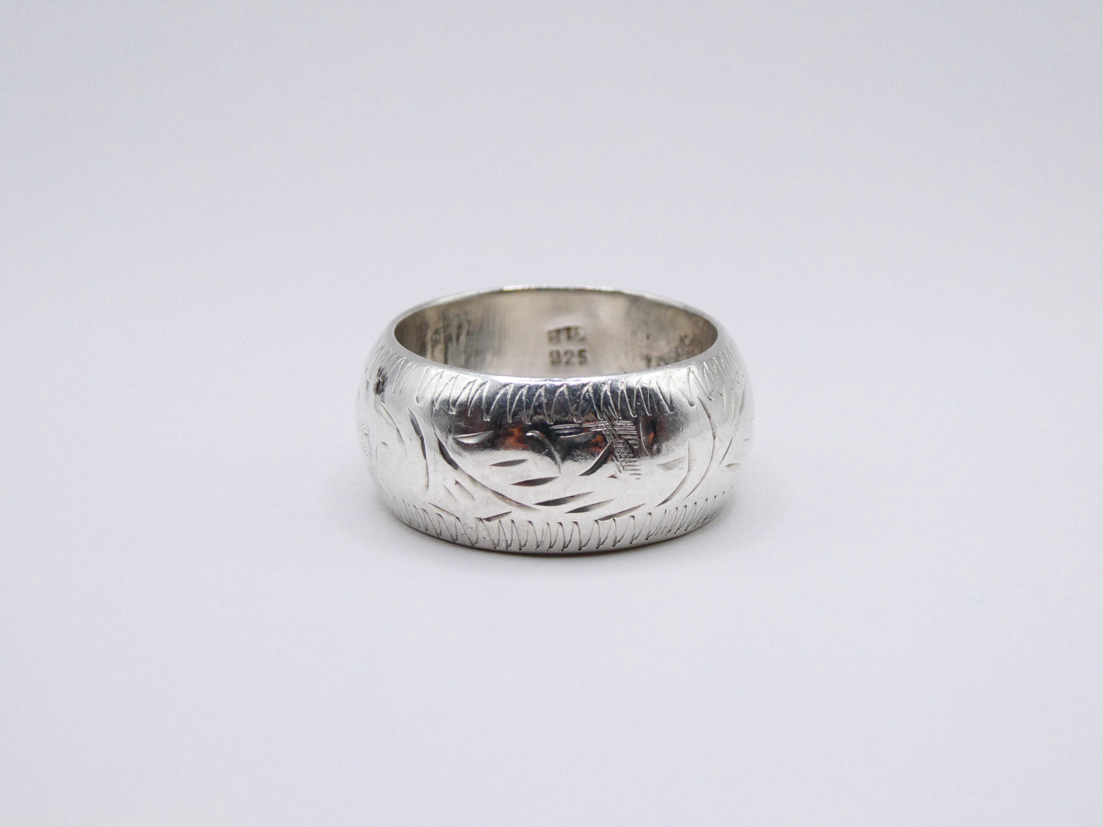 Vintage Silver Etched Band Ring