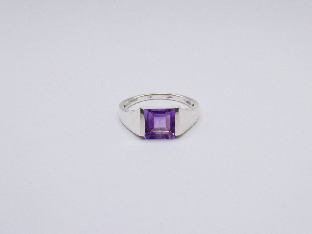 Vintage Silver Amethyst Ring