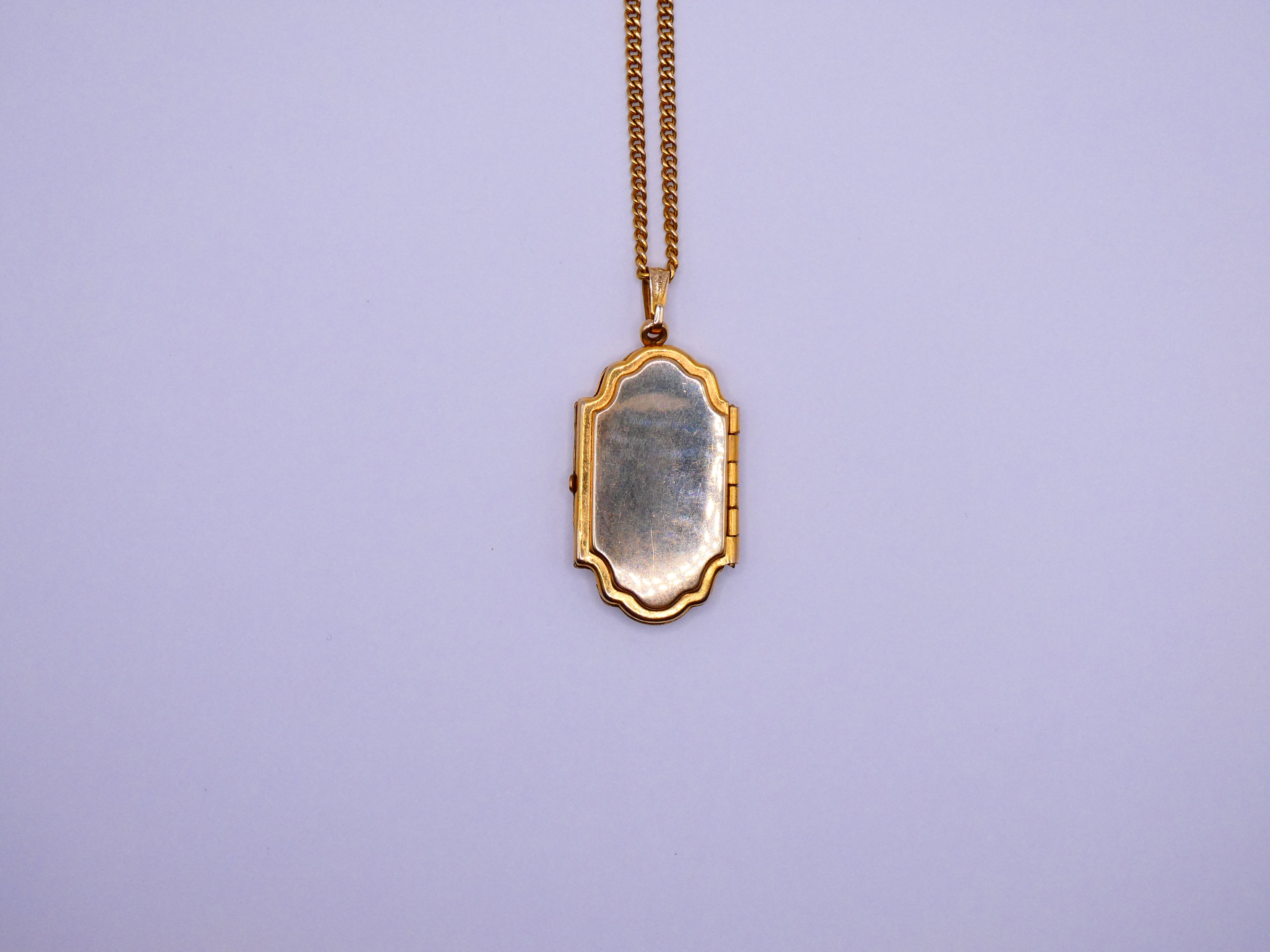 Vintage Gold-Filled 6 Picture Locket