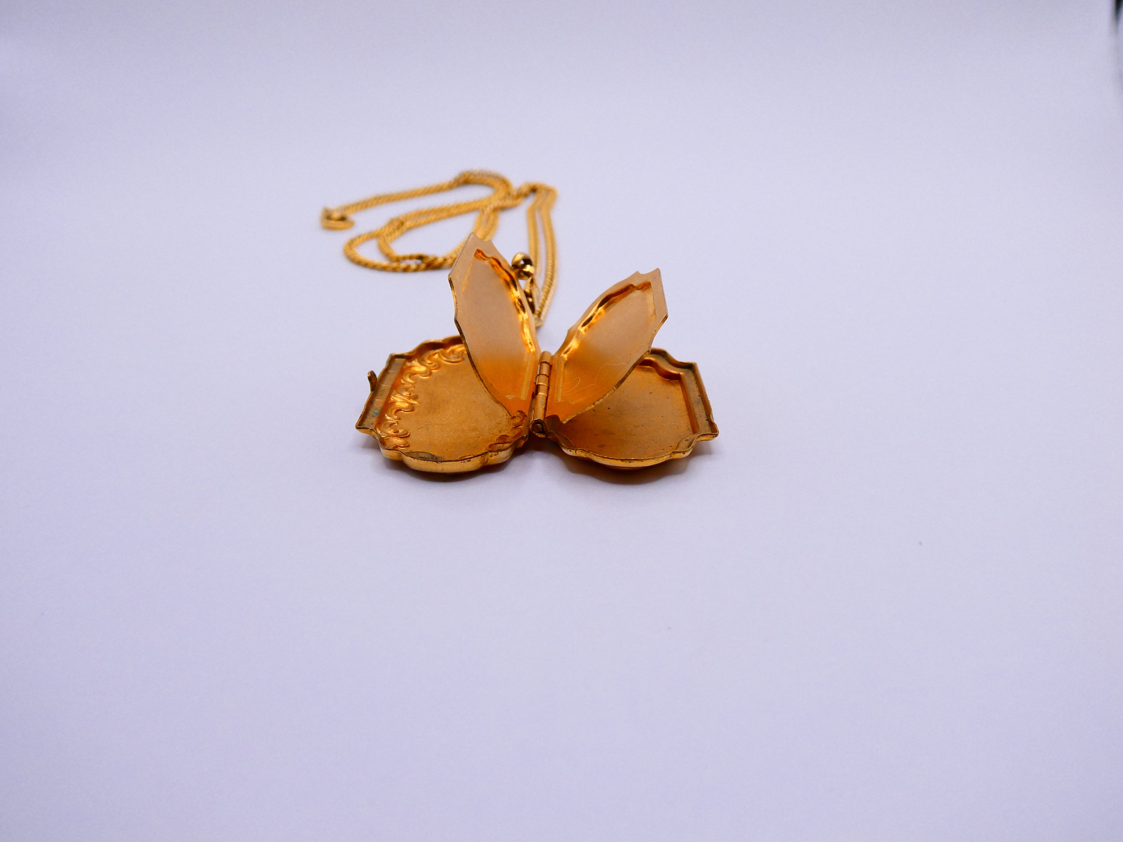 Vintage Gold-Filled 6 Picture Locket