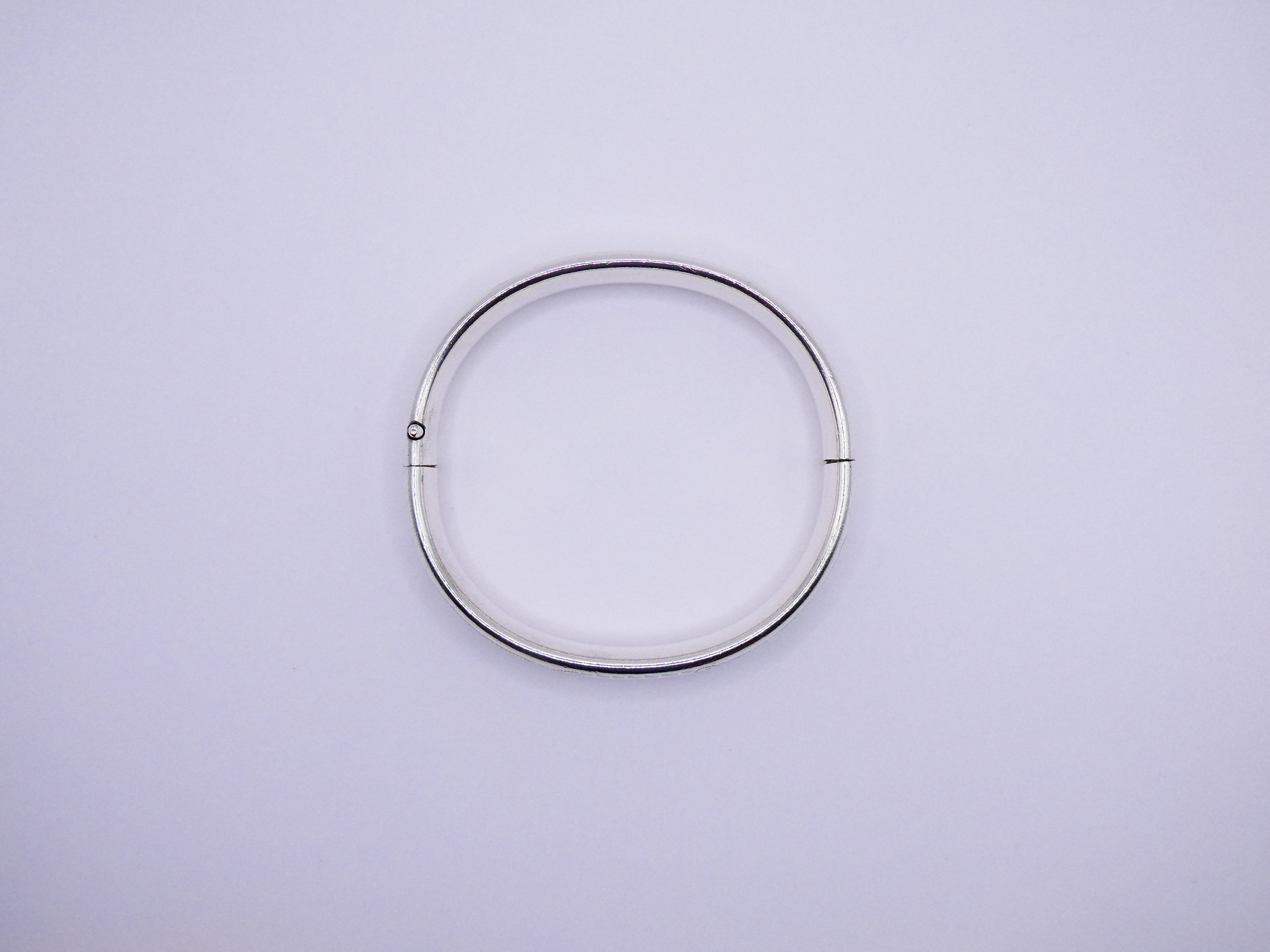 Vintage Silver Etched Hinged Bangle Bracelet