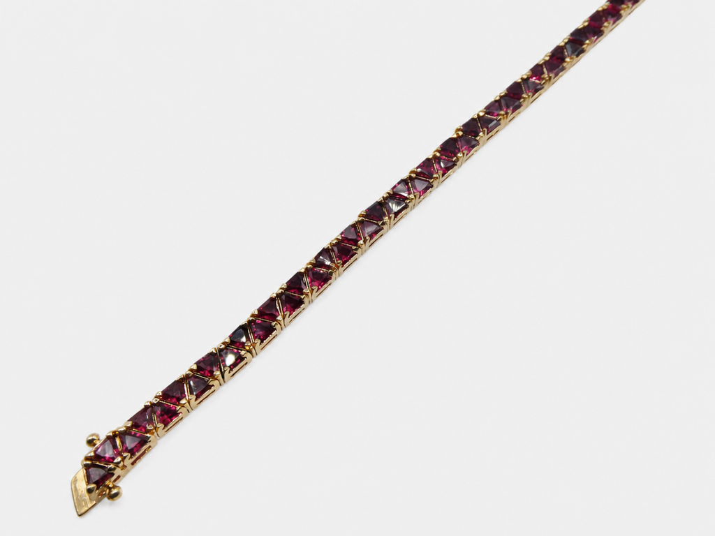 Vintage Gold Red Garnet Trilliant Tennis Bracelet