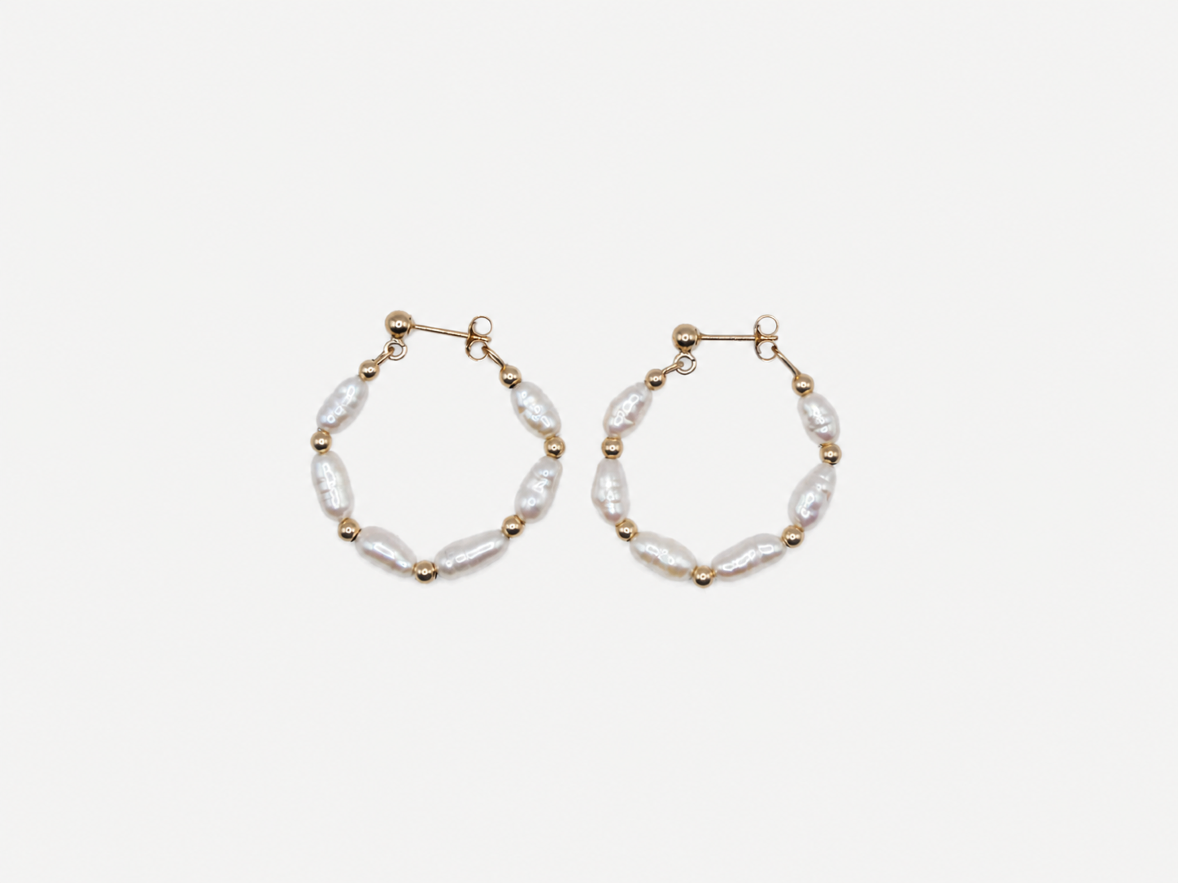 Vintage 14k Gold & Freshwater Pearl Hoop Earrings