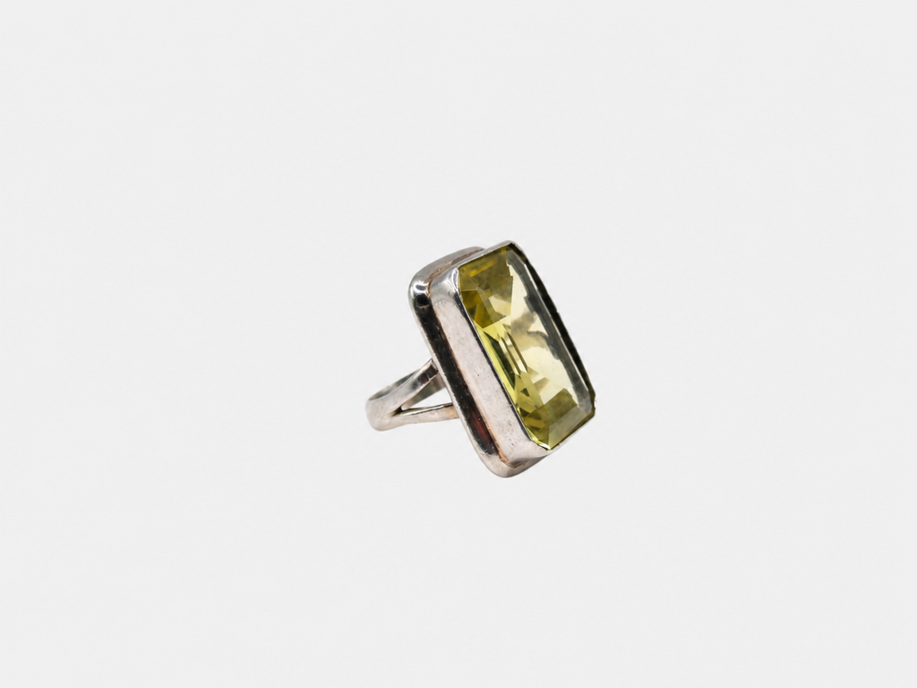 Vintage 15ct Lemon Quartz Silver Statement Ring