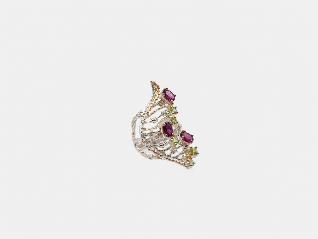 Vintage Silver Rhodalite & Peridot Abstract Teardrop Ring