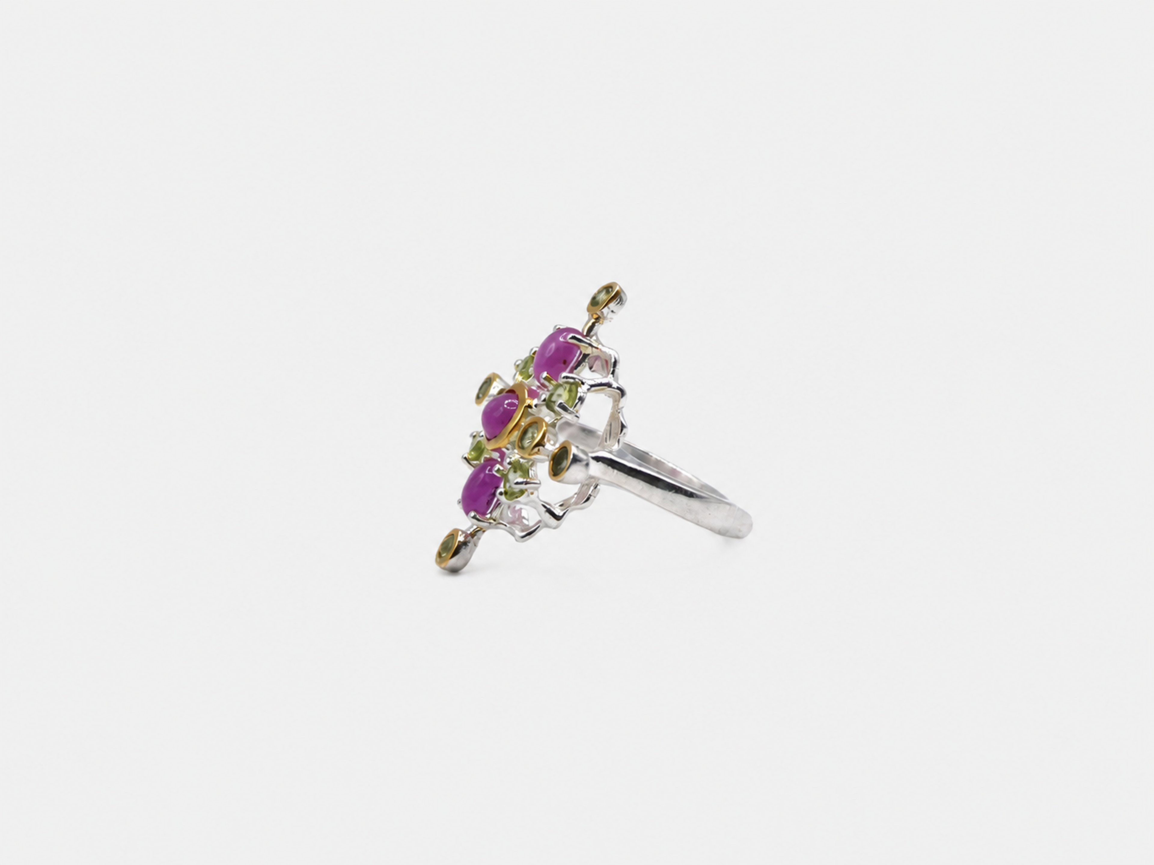 Vintage Silver Ruby Cabochon & Peridot Cross Ring