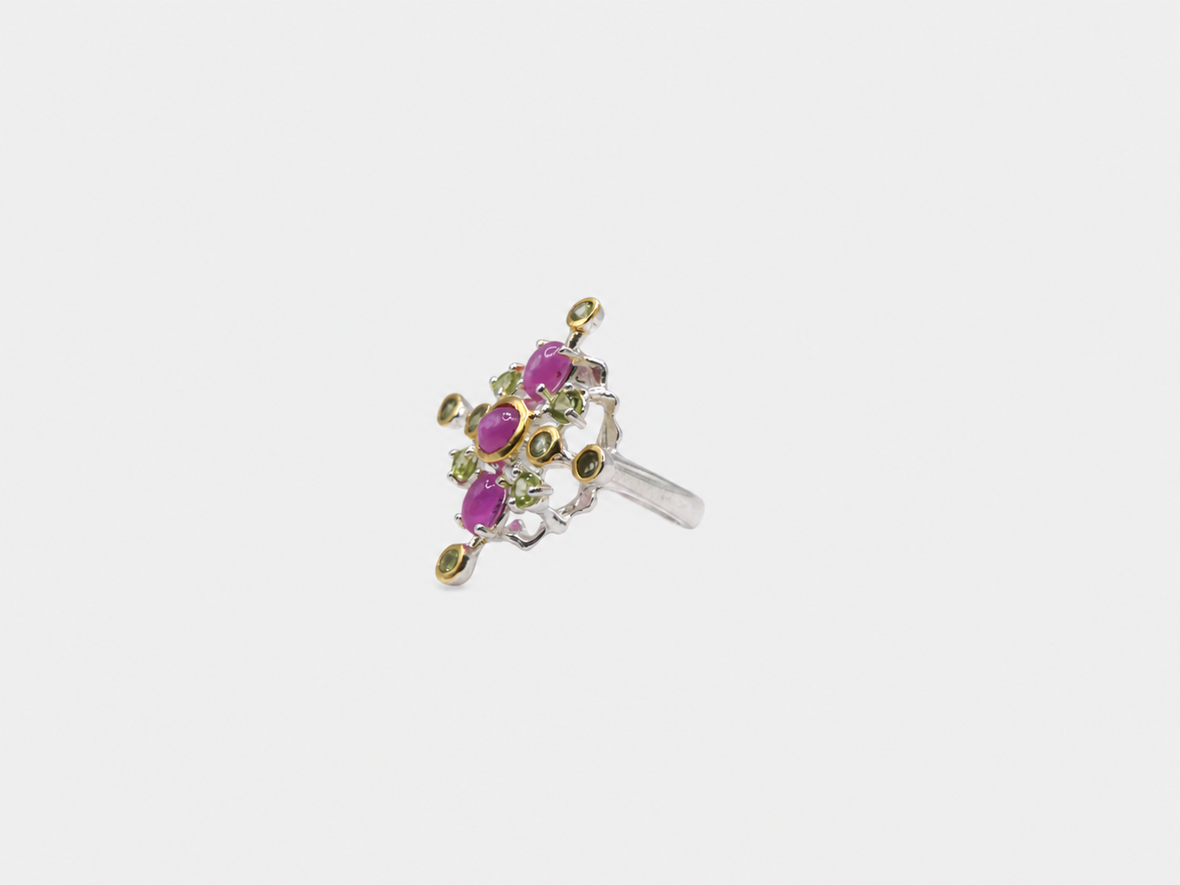 Vintage Silver Ruby Cabochon & Peridot Cross Ring