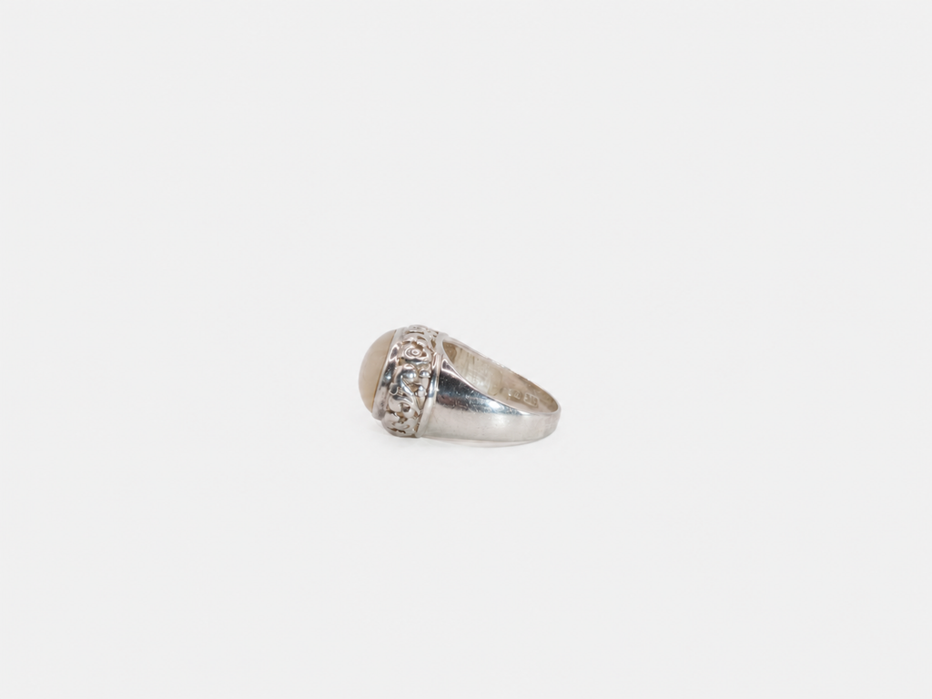 Vintage Pearl Cabochon Ring with Filigree Detail