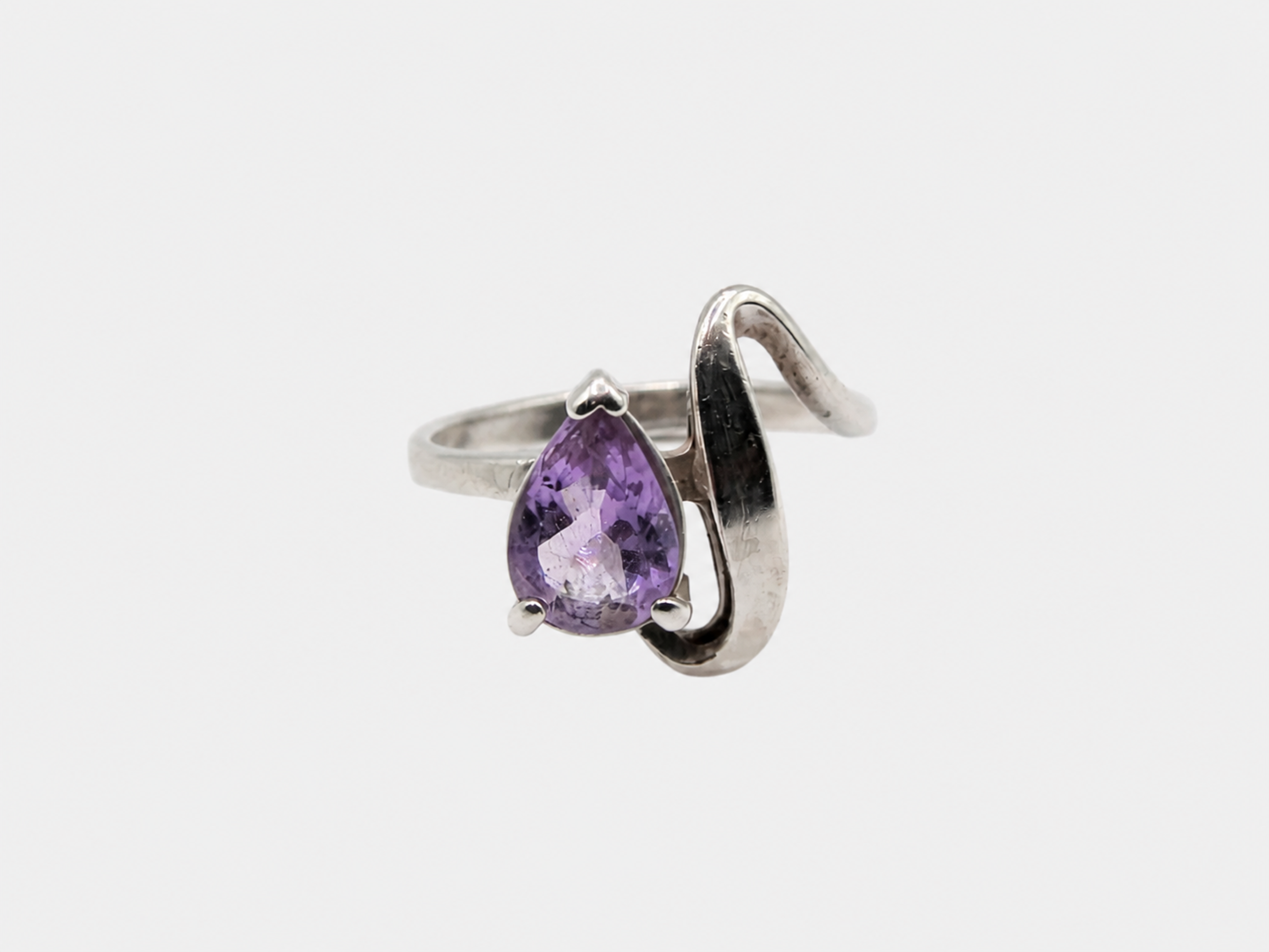 Vintage Silver Amethyst Wave Ring