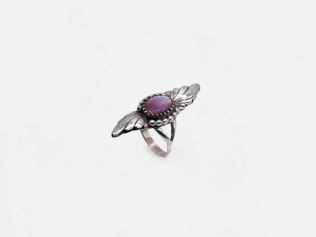 Vintage Navajo Pink Mother of Pearl Silver Ring