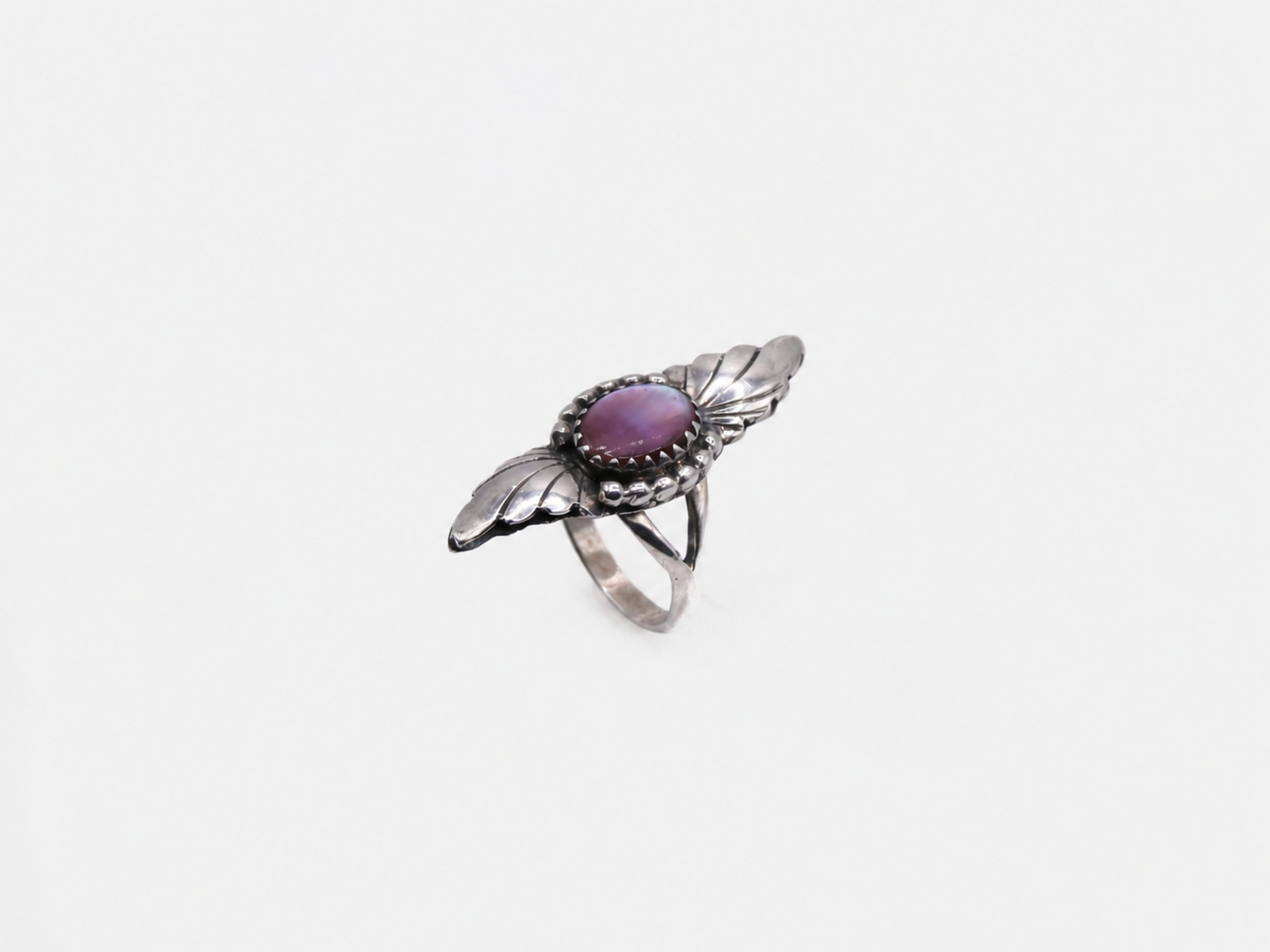 Vintage Navajo Pink Mother of Pearl Silver Ring